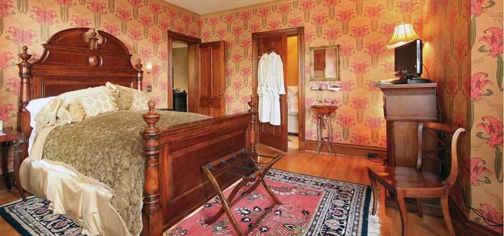 Historic Webster House Bed And Breakfast Inn 베이 시티 외부 사진